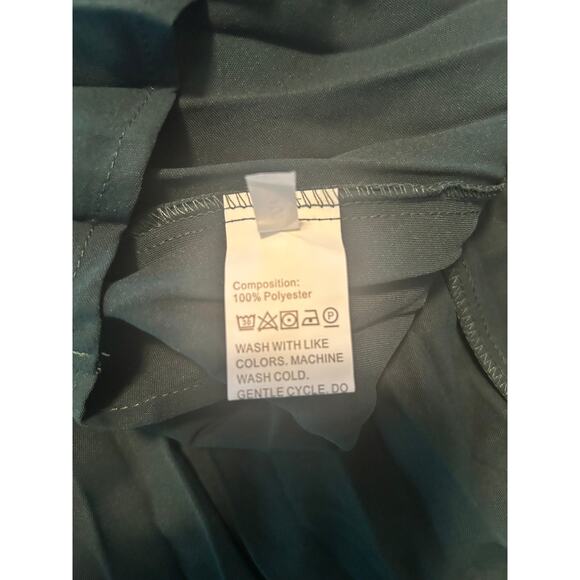 NWOT Women's Green Pleated Knee Length Dress Cap Sleeve Size Small - Picture 4 of 6